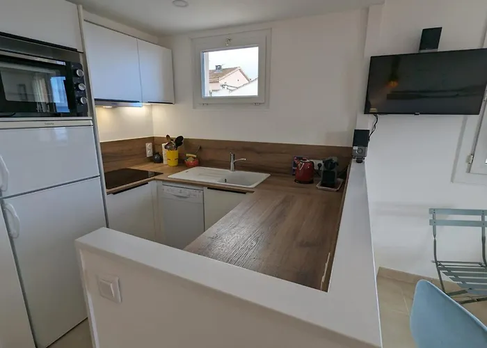 Balcon Des Iles D'or - T2 Seafront Historic Center Daire *